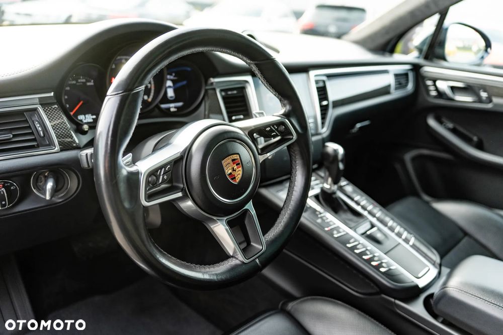 Porsche Macan Turbo PDK - 9