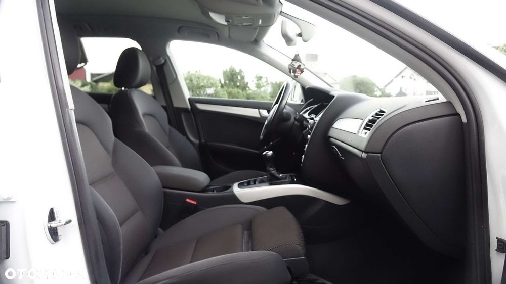 Audi A4 Allroad - 31