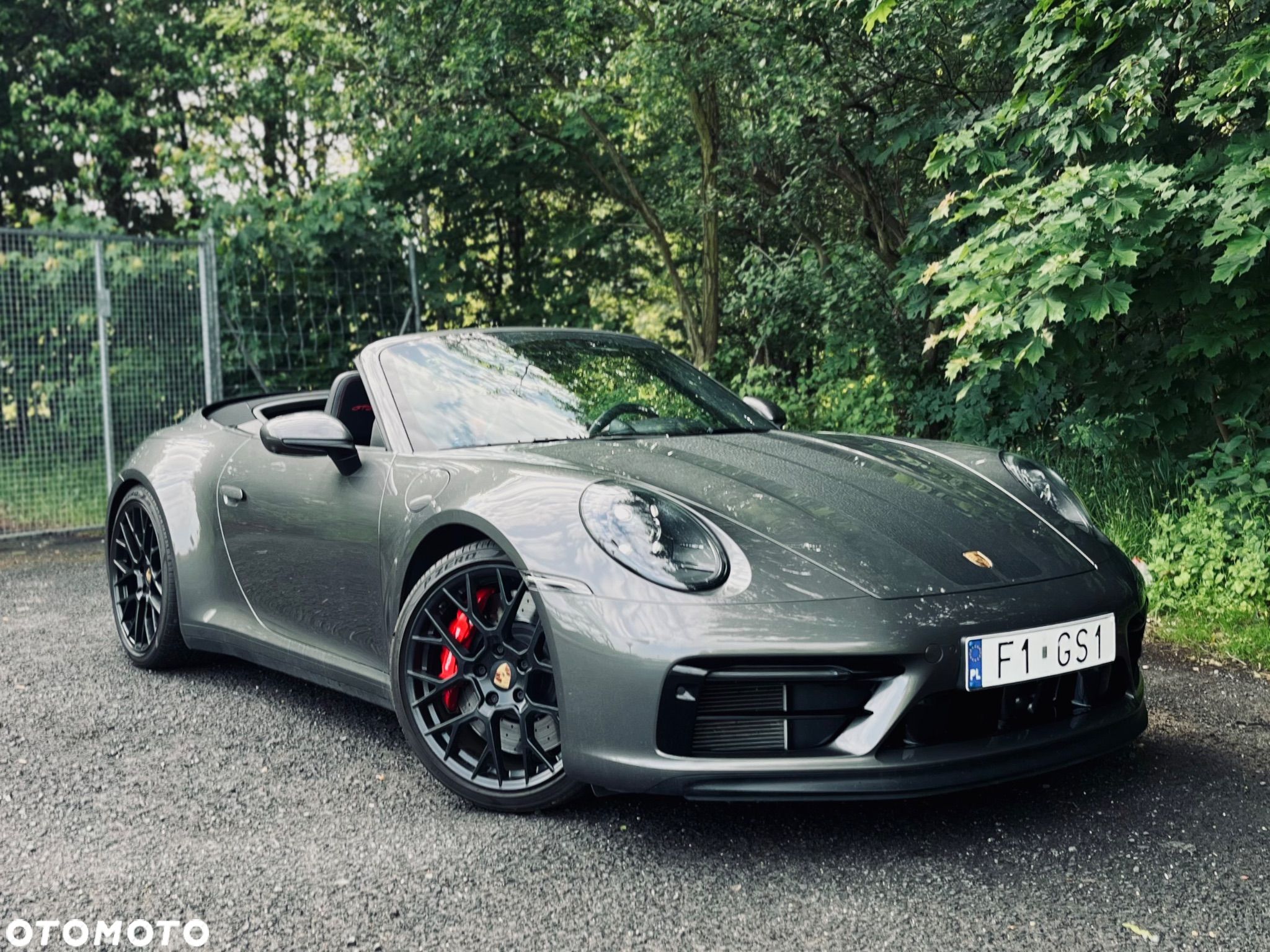 Porsche 911 Carrera 4 GTS Cabrio - 1