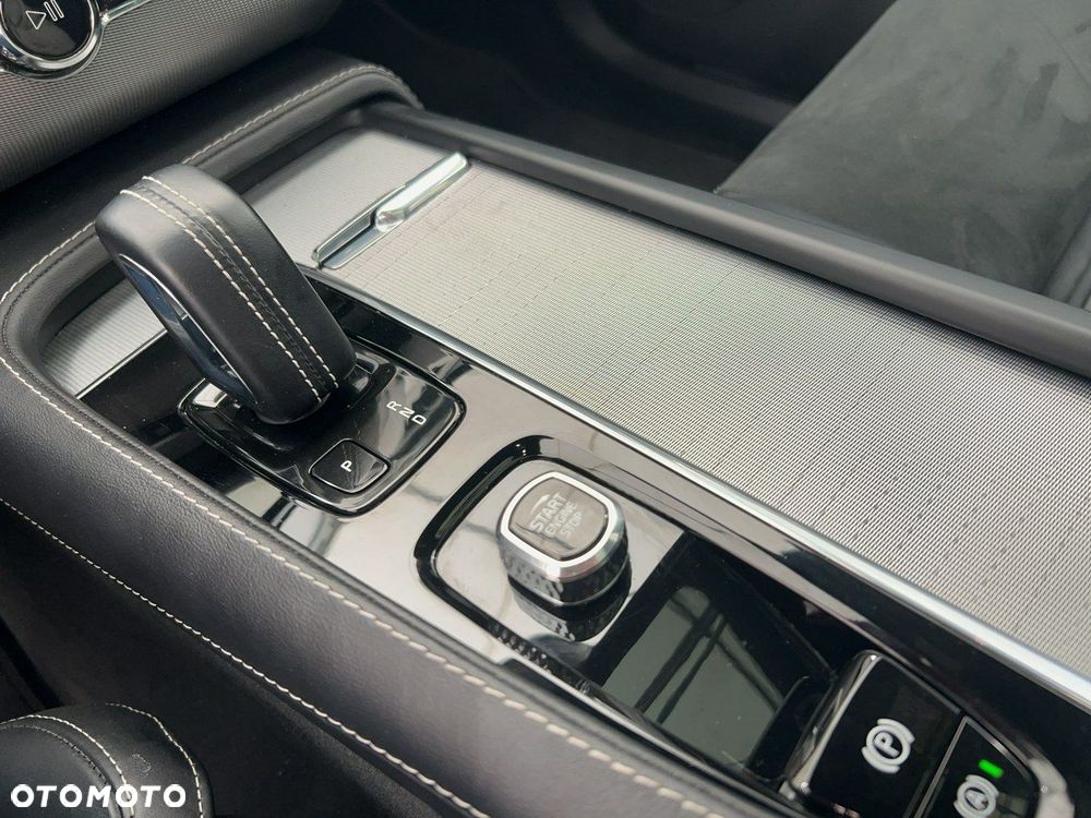 Volvo XC 90 - 19