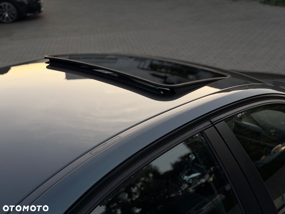 BMW Seria 3 320i xDrive M Sport - 12