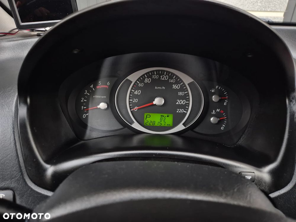 Hyundai Tucson 2.0 CRDi Elegance + - 8