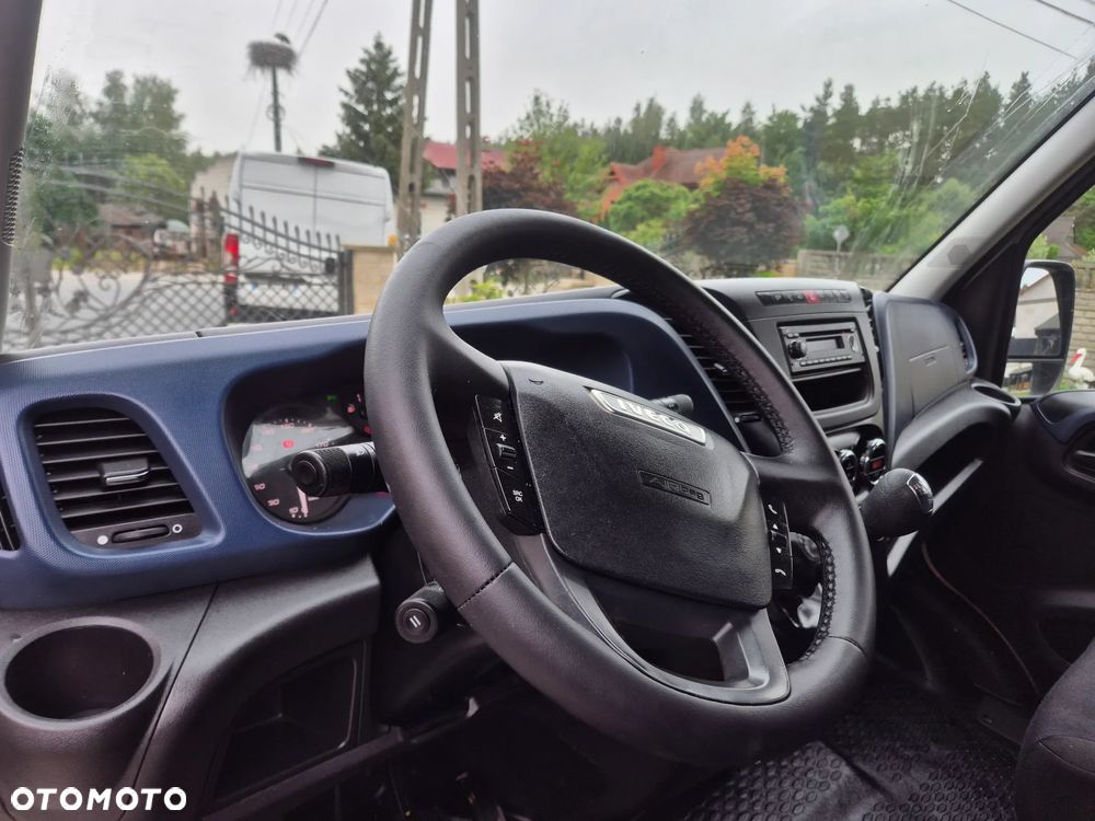 Iveco IVECO 40C15 BRYGADÓWKA KLIMATRONIK BAGAŻNIK TEMPOMAT - 25