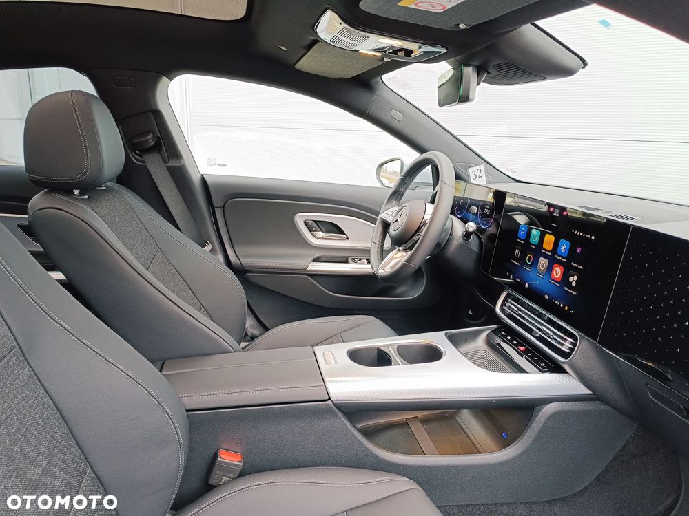 Mercedes-Benz CLA 200 mHEV 8G-DCT - 4