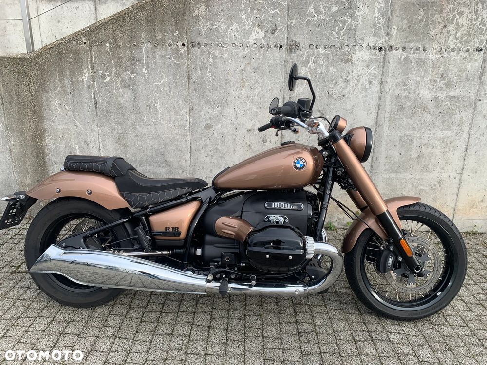 BMW R - 1