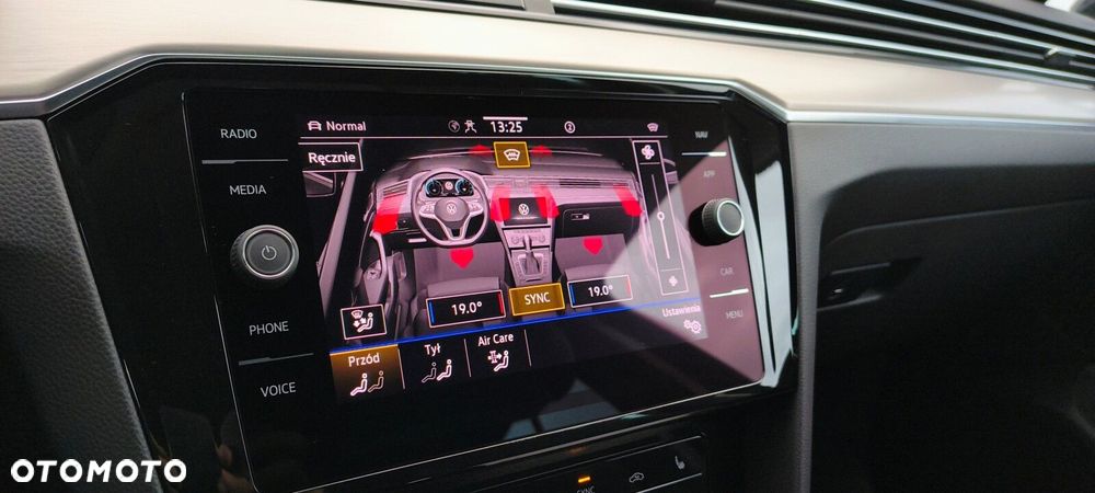 Volkswagen Passat - 23