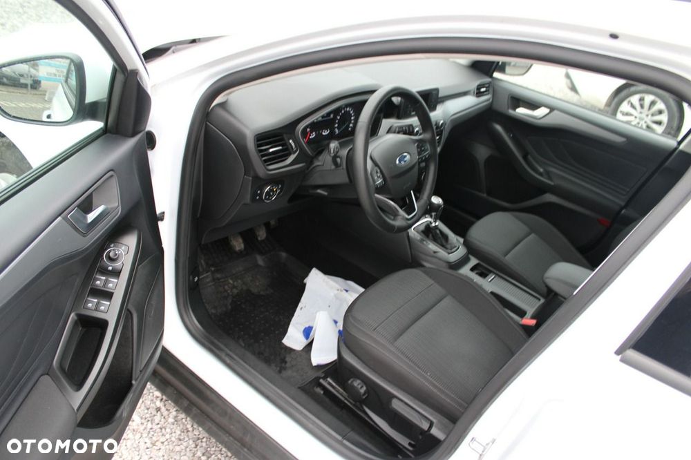 Ford Focus - 16
