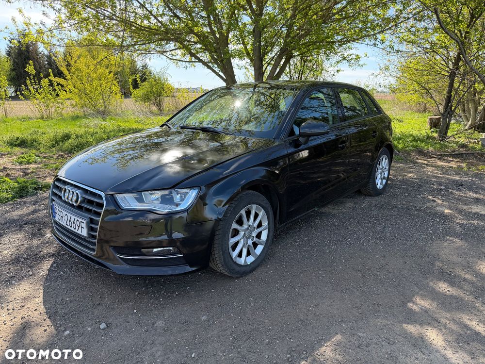 Audi A3 Sportback 2.0 TDI DSG Attraction - 2
