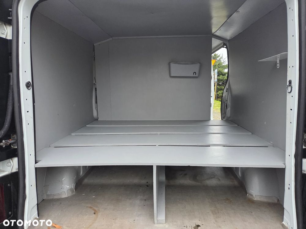Renault Trafic - 10