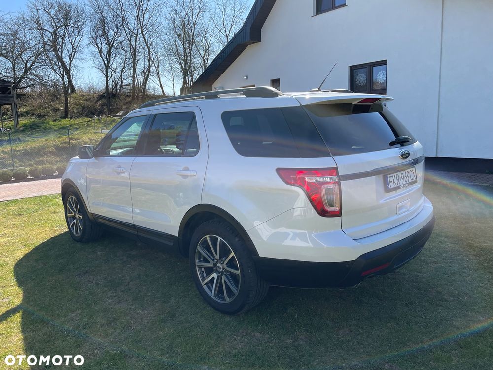 Ford Explorer - 5