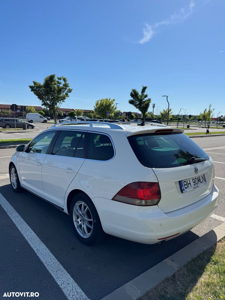Volkswagen Golf 1.6 TDI DPF DSG Comfortline - 3