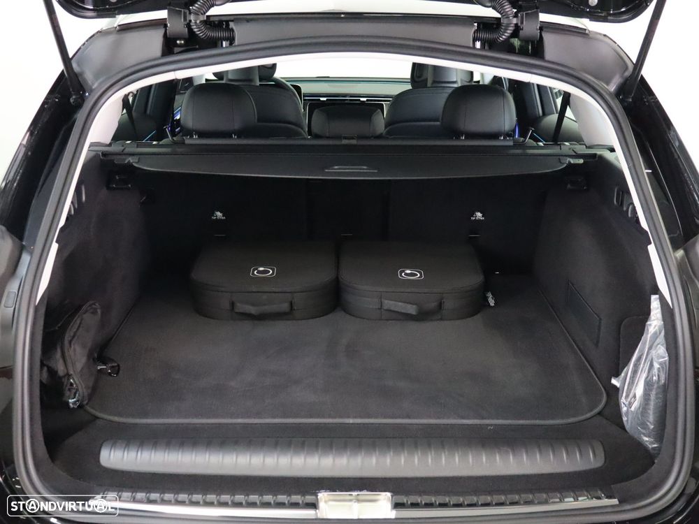 Mercedes-Benz E 300 de 4Matic All-Terrain - 30