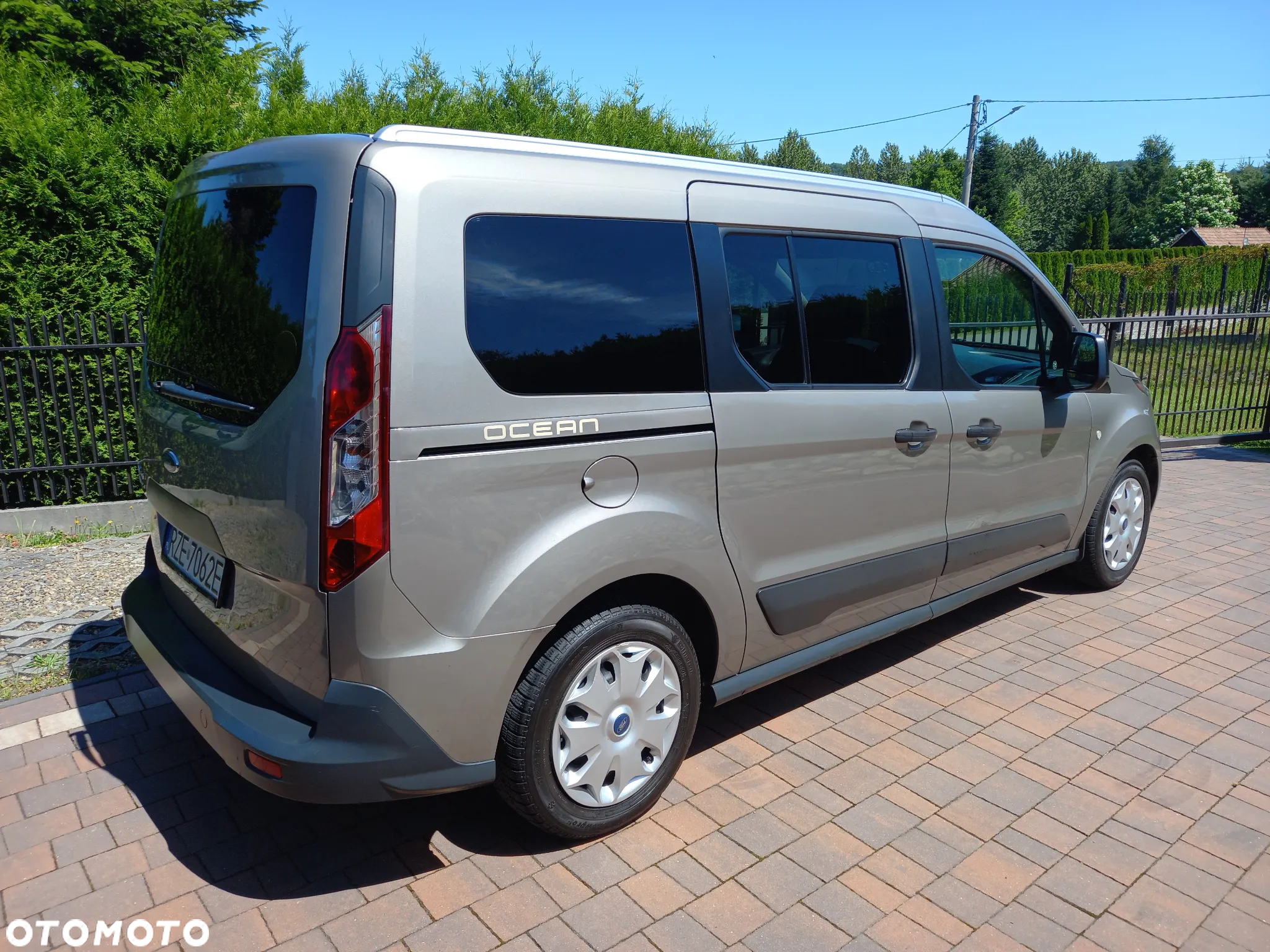Ford Tourneo Connect Grand - 4