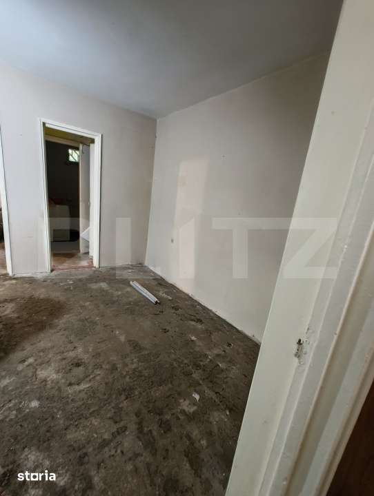 Apartament cu 2 camere la parter- nerenovat, 49,5 mp, zona Centru — fotografia 3