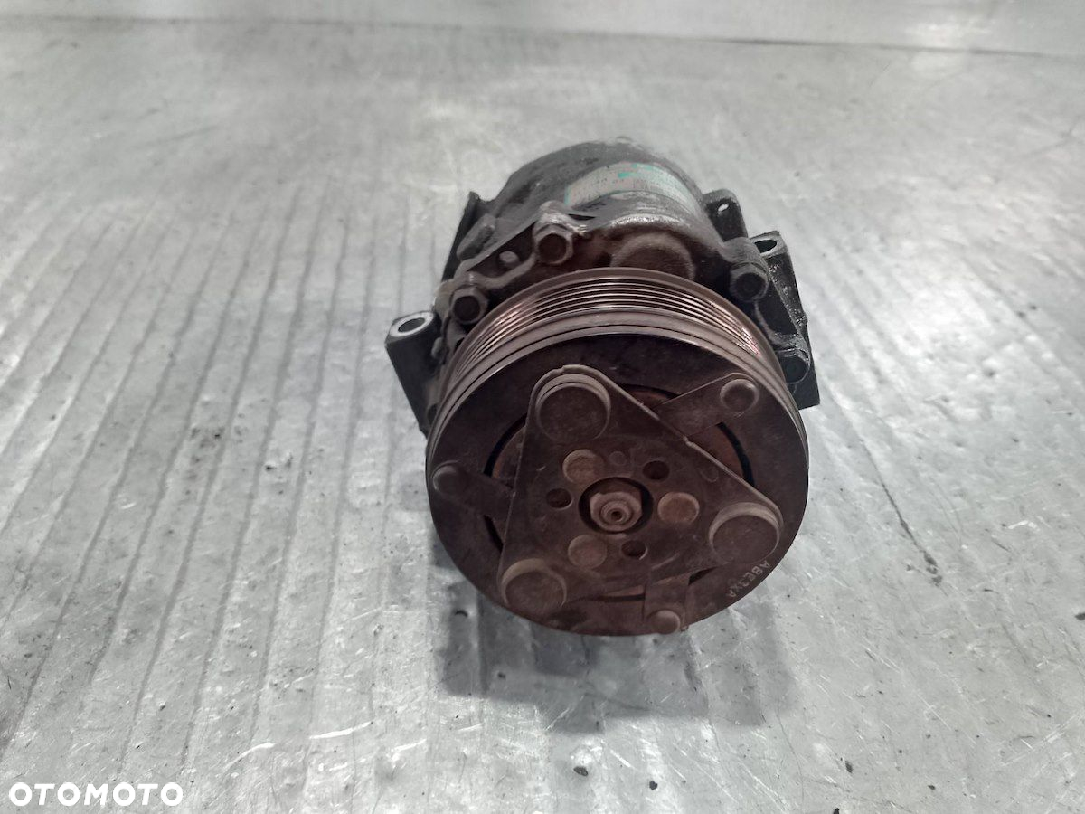 SPRĘŻARKA KLIMATYZACJI OPEL MERIVA A 24421642  SD6V12 1.7 CDTI - 4