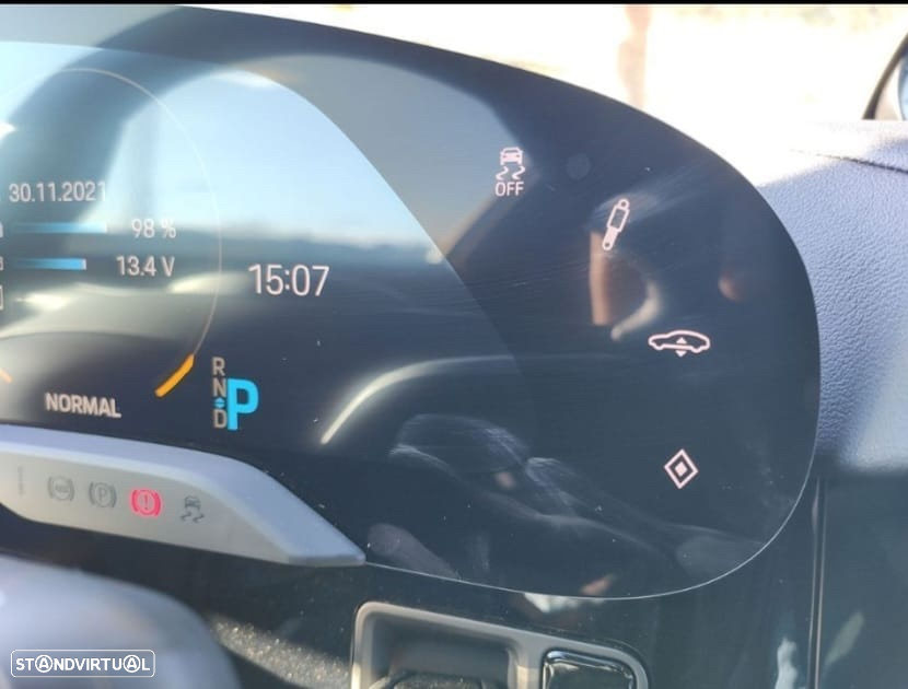 Porsche Taycan 4S - 17