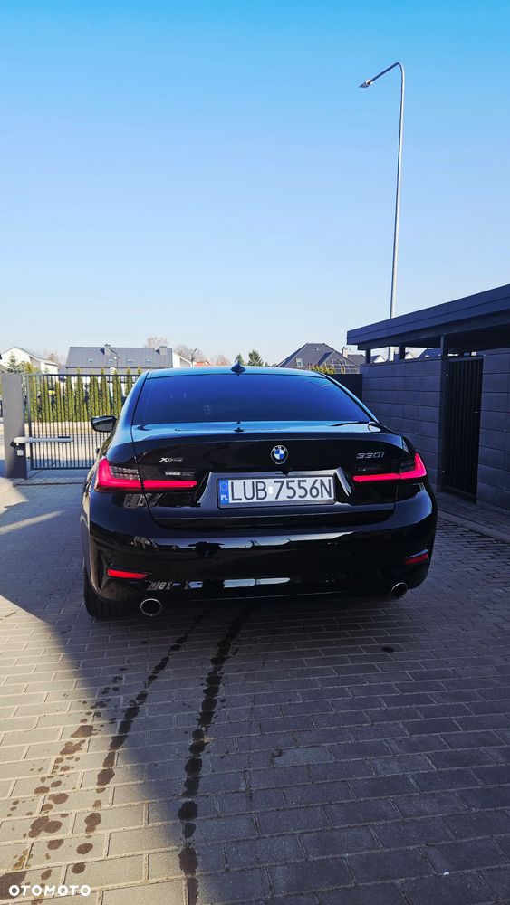 BMW Seria 3 330i Luxury Line sport - 8