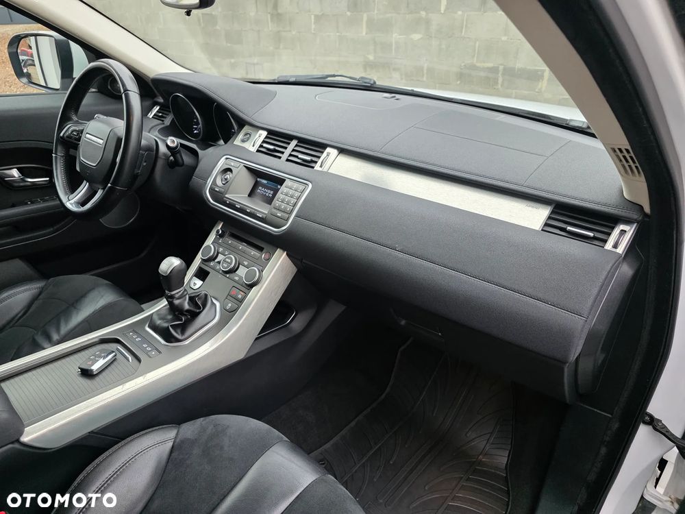 Land Rover Range Rover Evoque - 32