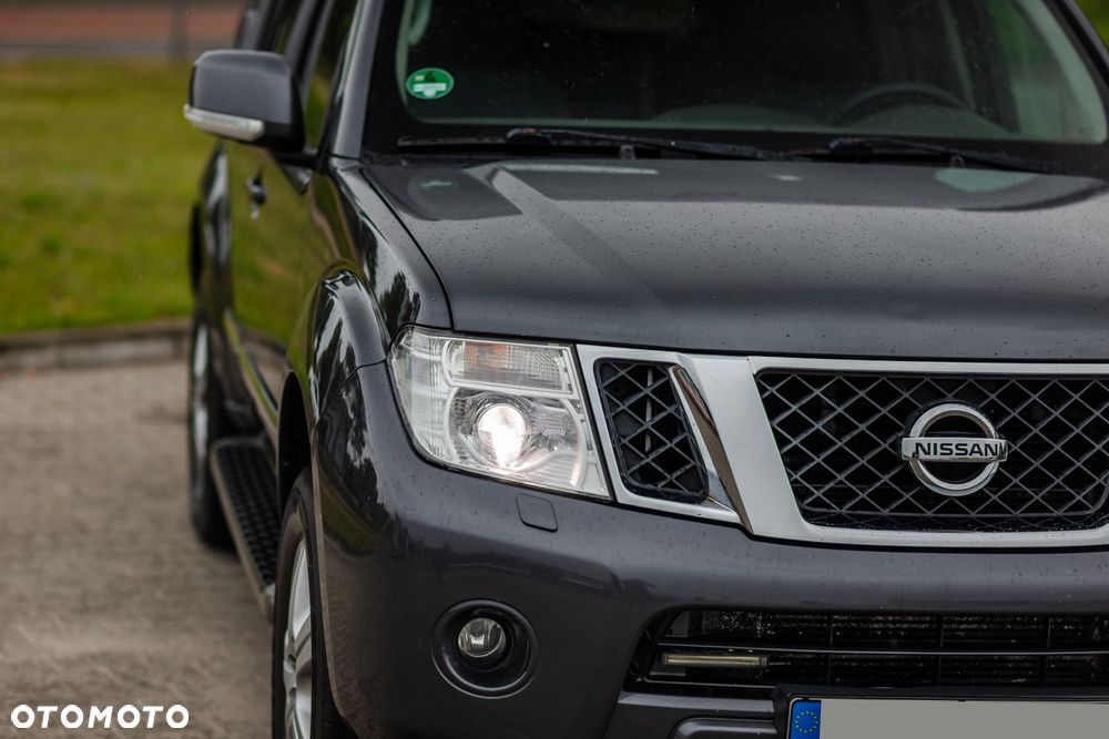 Nissan Pathfinder - 11