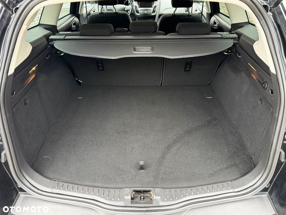 Ford Focus 1.0 EcoBoost Titanium - 23