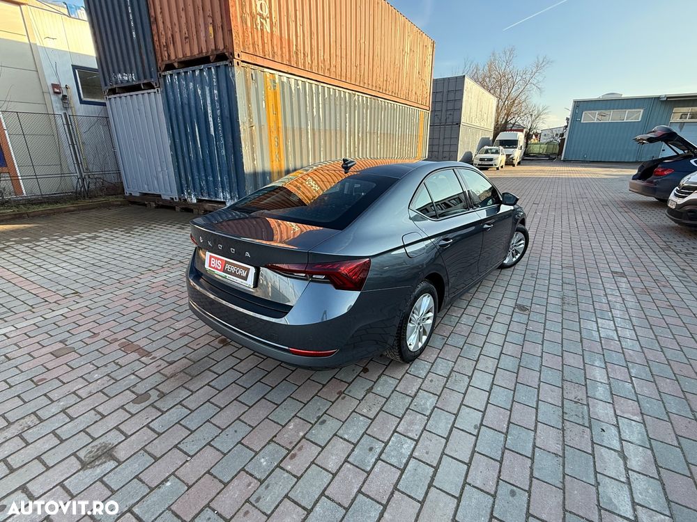 Skoda Octavia 2.0 TDI DSG Ambition - 9