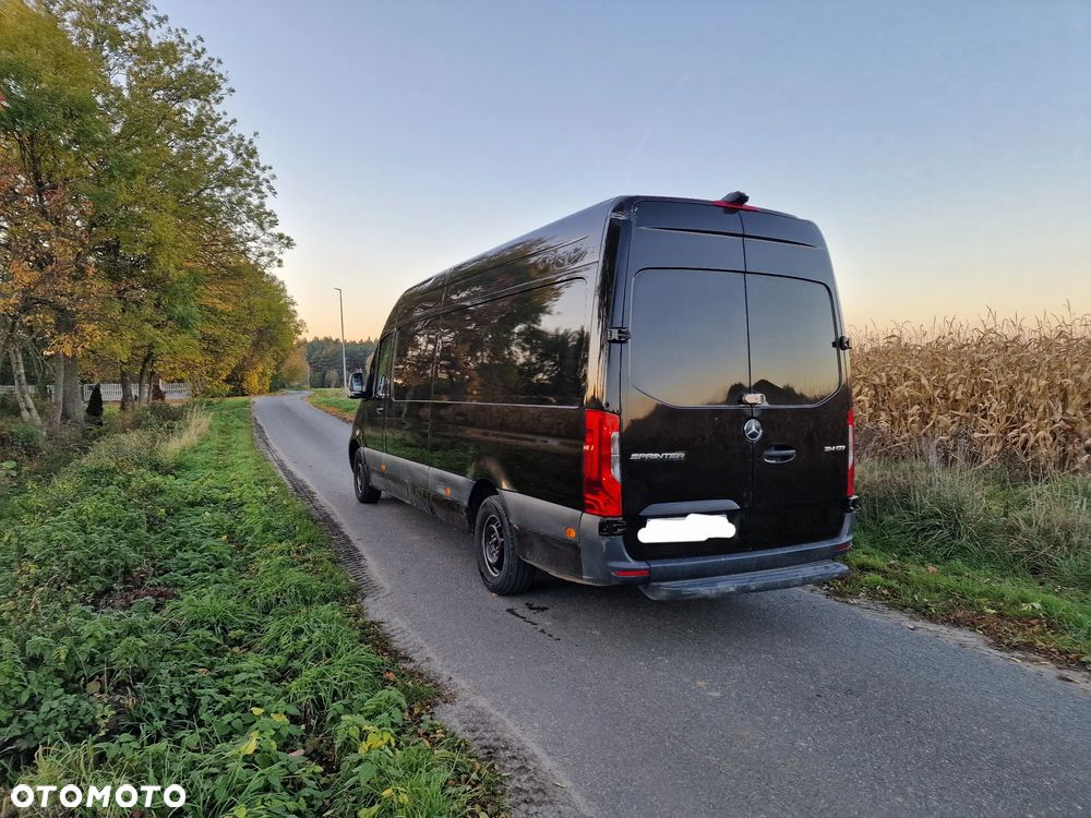 Mercedes-Benz Sprinter - 5