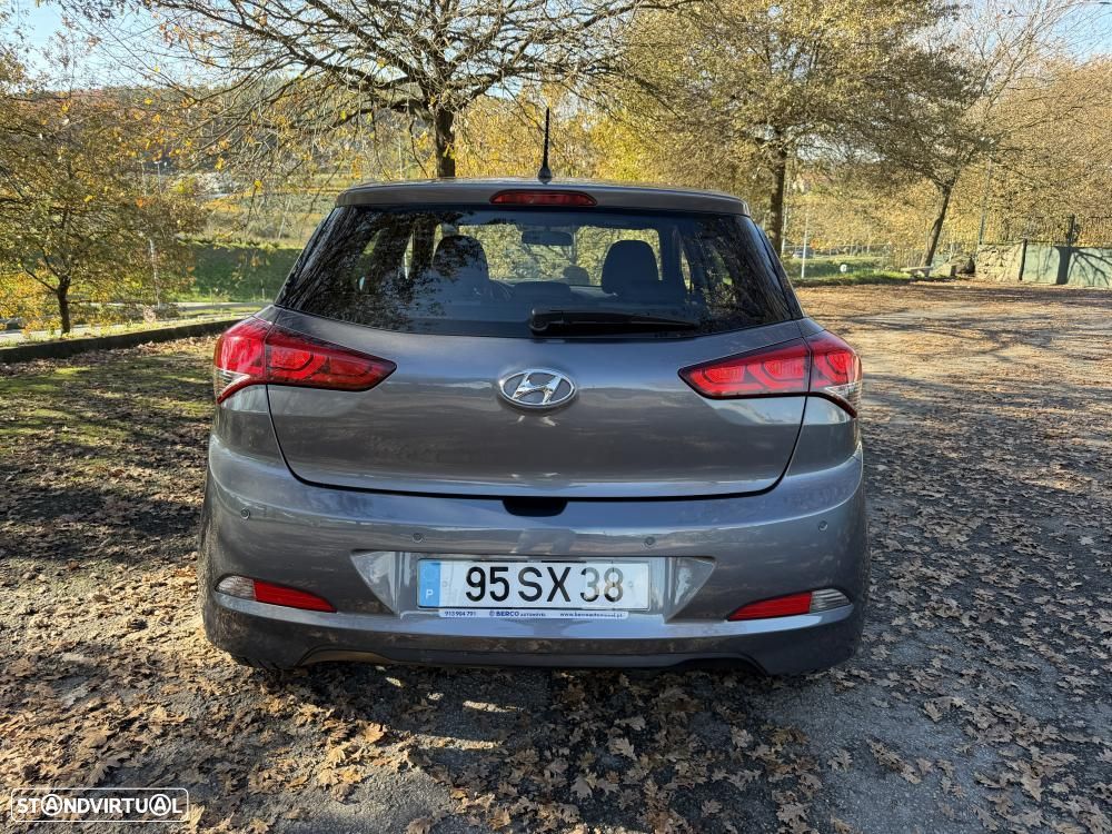 Hyundai i20 1.1 CRDi Access Plus - 7