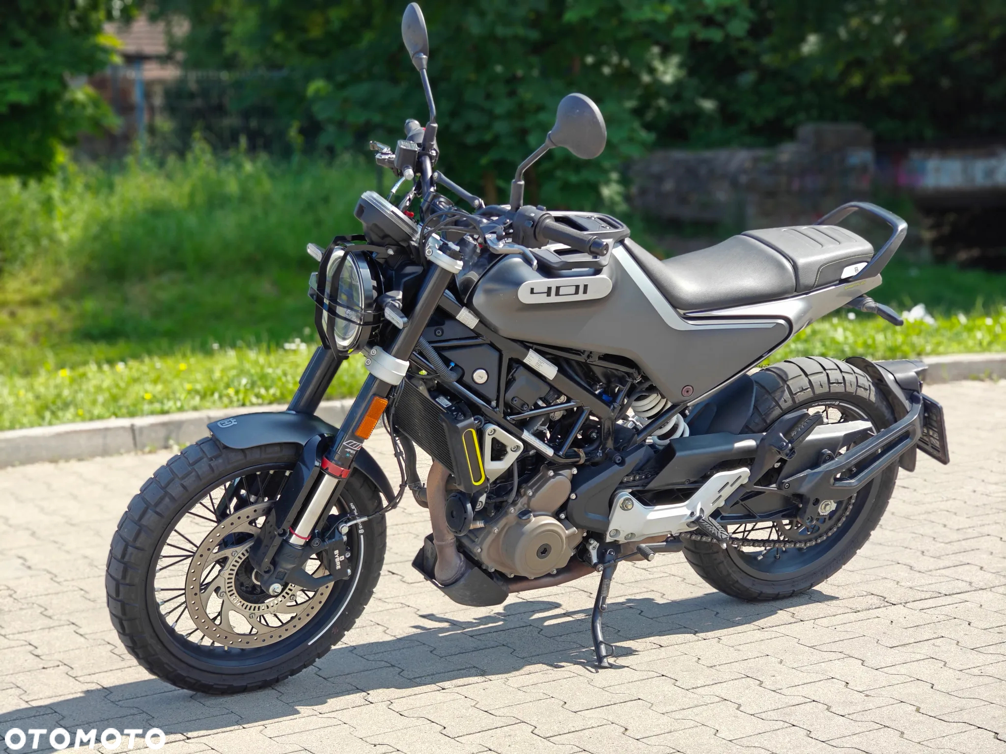 Husqvarna Svartpilen - 7
