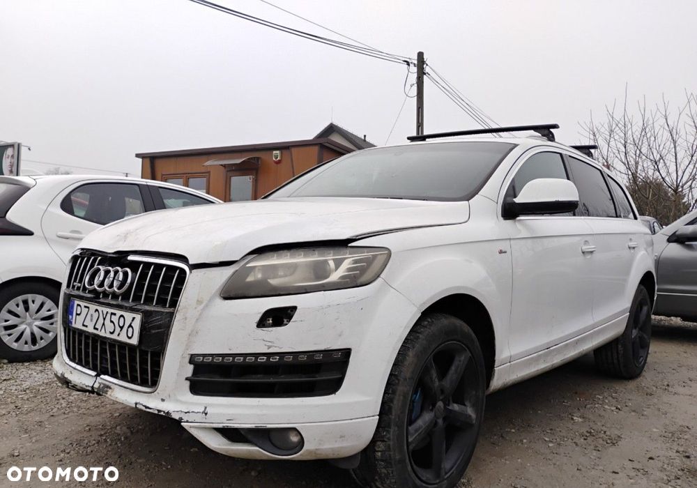 Audi Q7 - 1