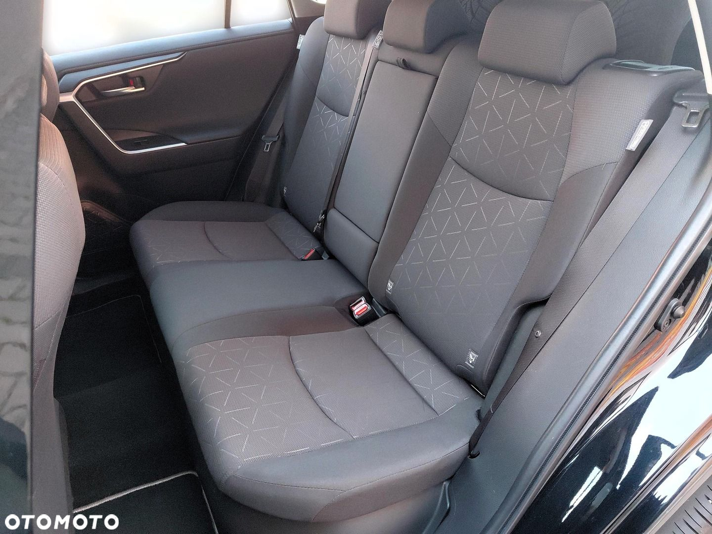 Toyota RAV4 2.5 Hybrid Comfort 4x4 - 18