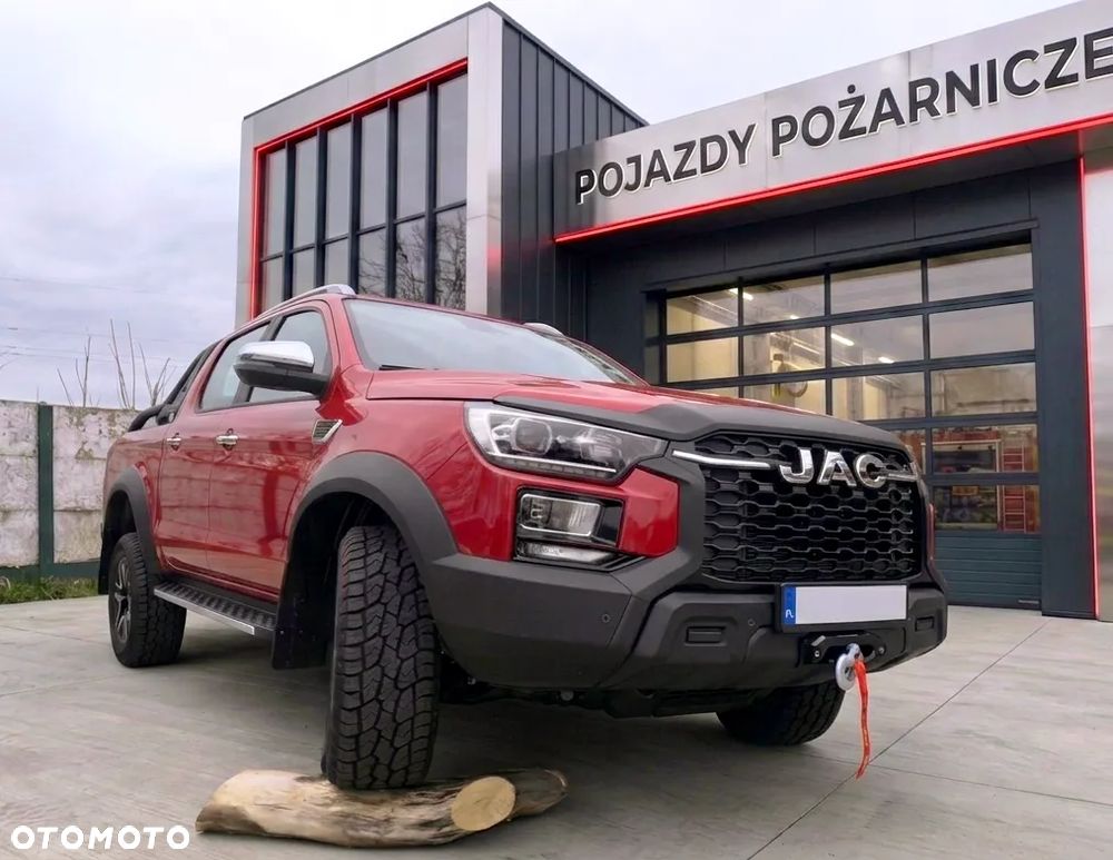 JAC T8 PRO SPECJALNY Strażacki Pożarniczy 4x4 - 18