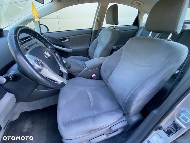 Toyota Prius (Hybrid) Comfort - 23