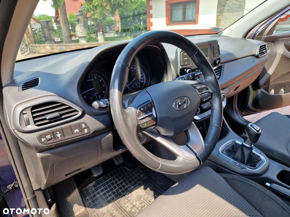 Hyundai i30 1.4 GO Plus - 18