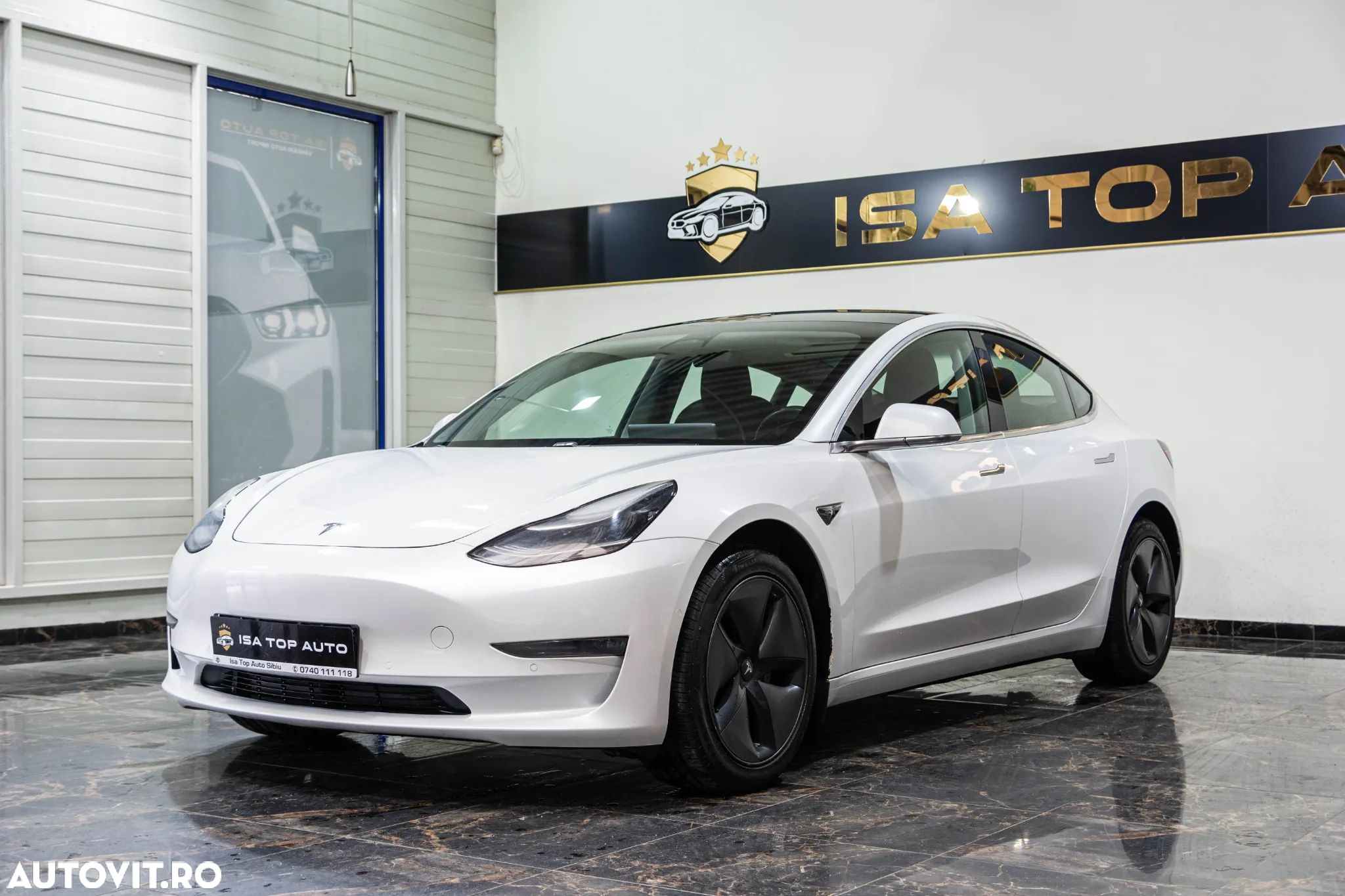 Tesla Model 3 Long Range - 1