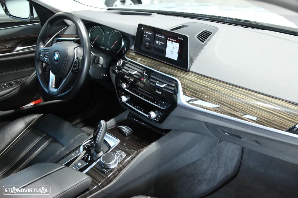 BMW 520 d Line Luxury Auto - 11