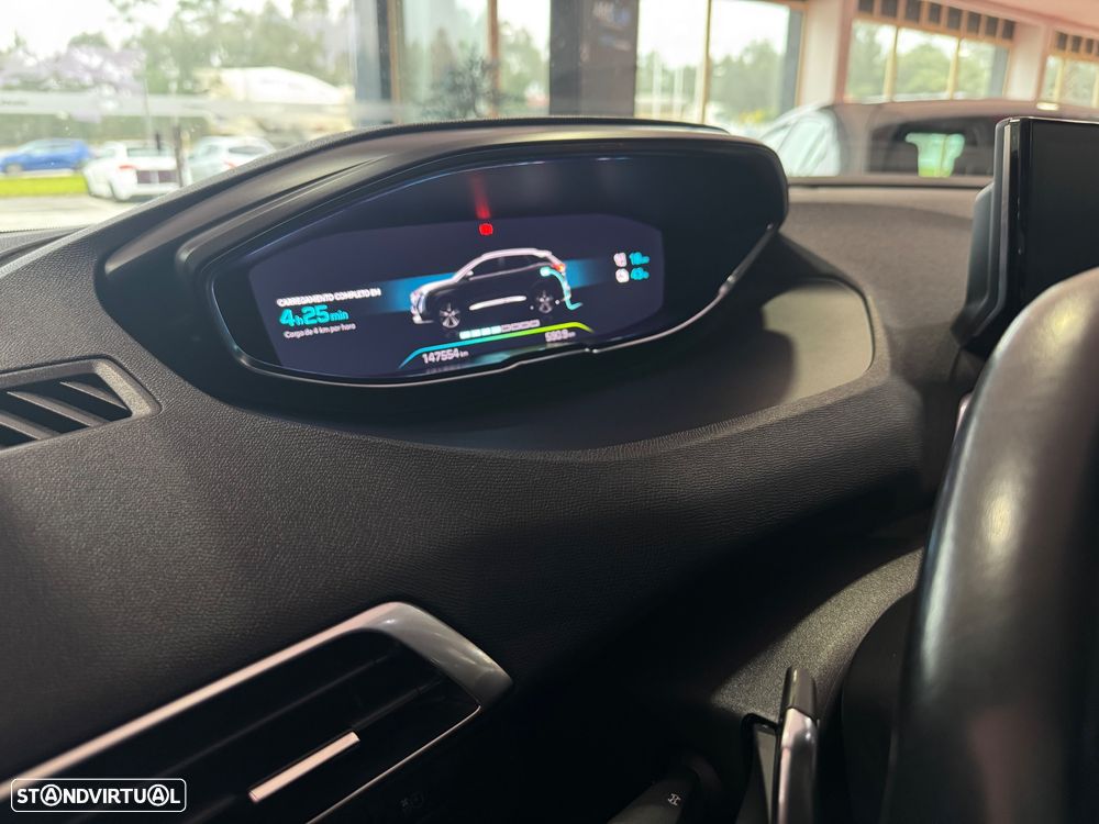 Peugeot 3008 Plug-In Hybrid 225 e-EAT8 Allure Pack - 28
