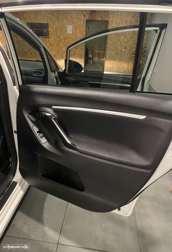 Toyota Verso 1.6 D-4D Exclusive - 27