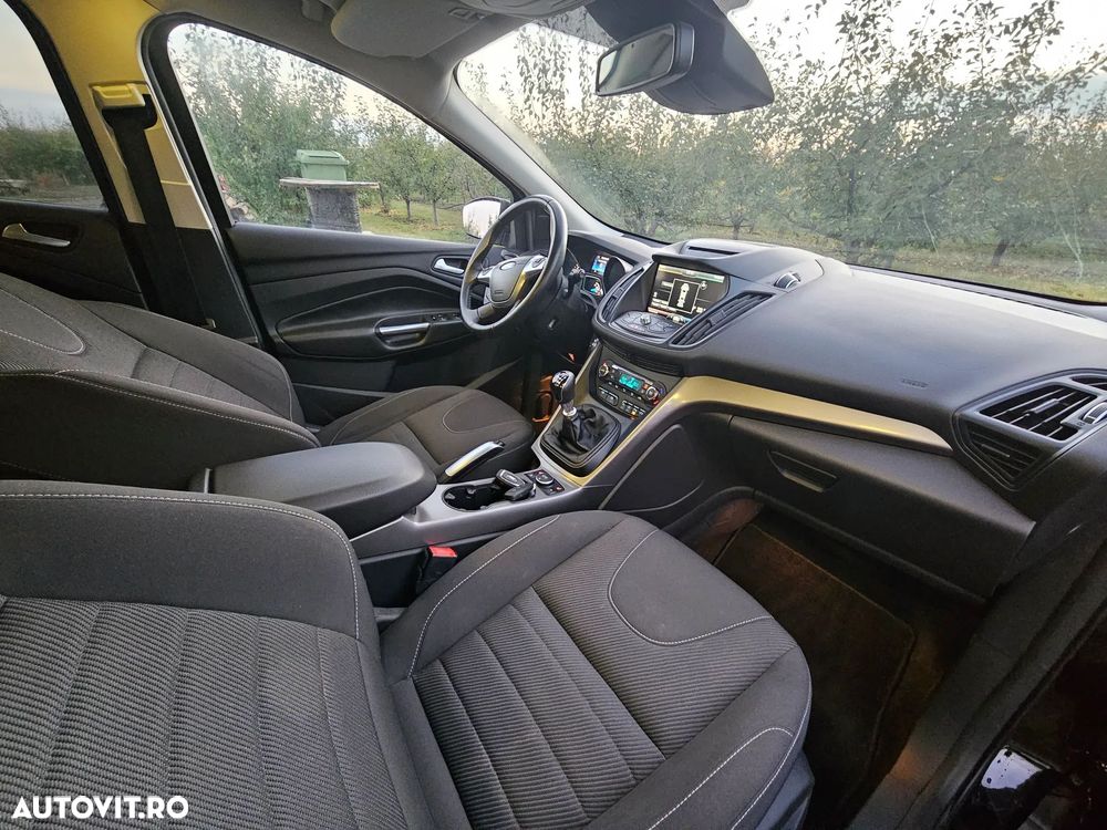 Ford Kuga 2.0 TDCi 4x4 Titanium - 19