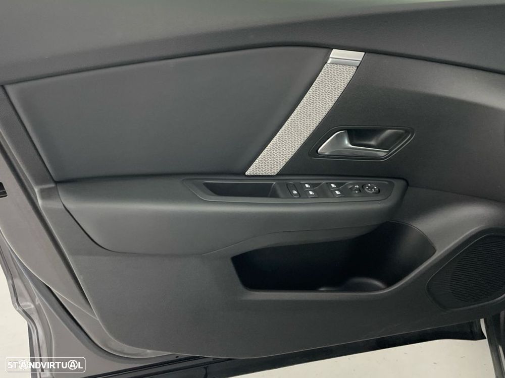 Citroën C4 1.2 PureTech Feel - 18