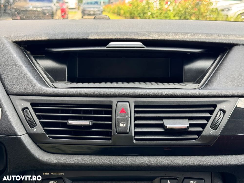 BMW X1 sDrive18d - 16