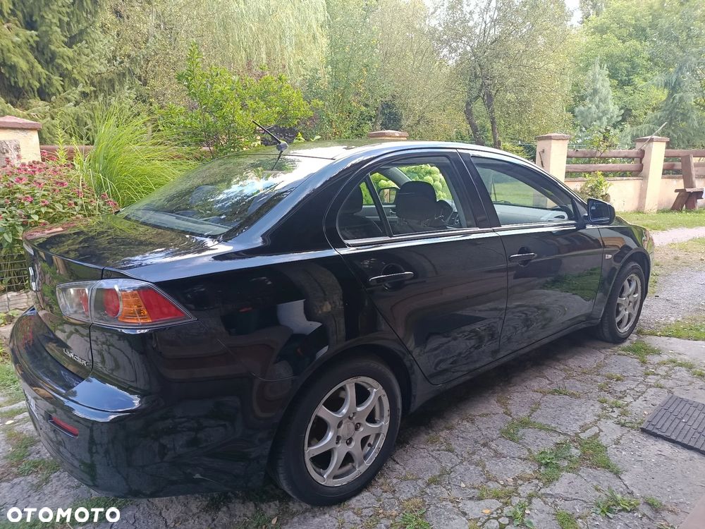 Mitsubishi Lancer - 14