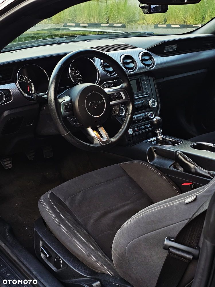 Ford Mustang 5.0 V8 GT - 7