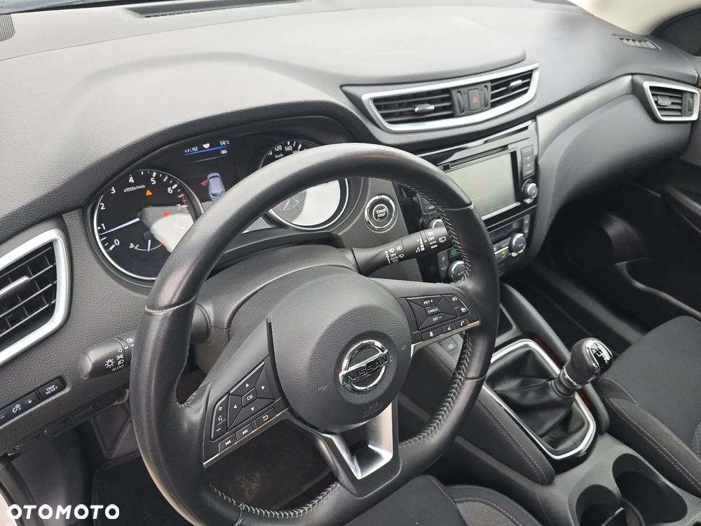 Nissan Qashqai 1.3 DIG-T Tekna - 16