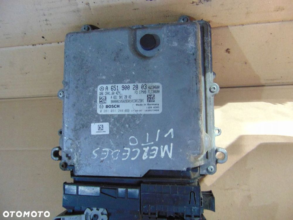 KOMPUTER SILNIKA MERCEDES VITO W447 A6519002803 2.2CDI - 1