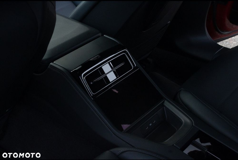 Porsche Panamera 4S E-Hybrid - 11