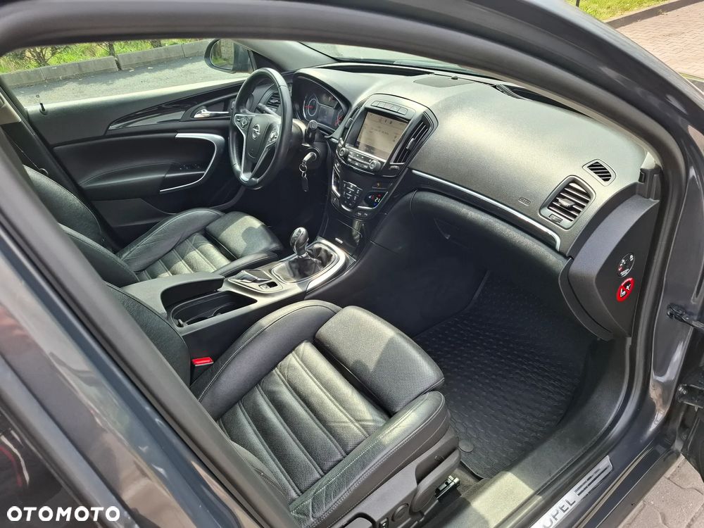 Opel Insignia 2.0 CDTI Cosmo S&S - 24