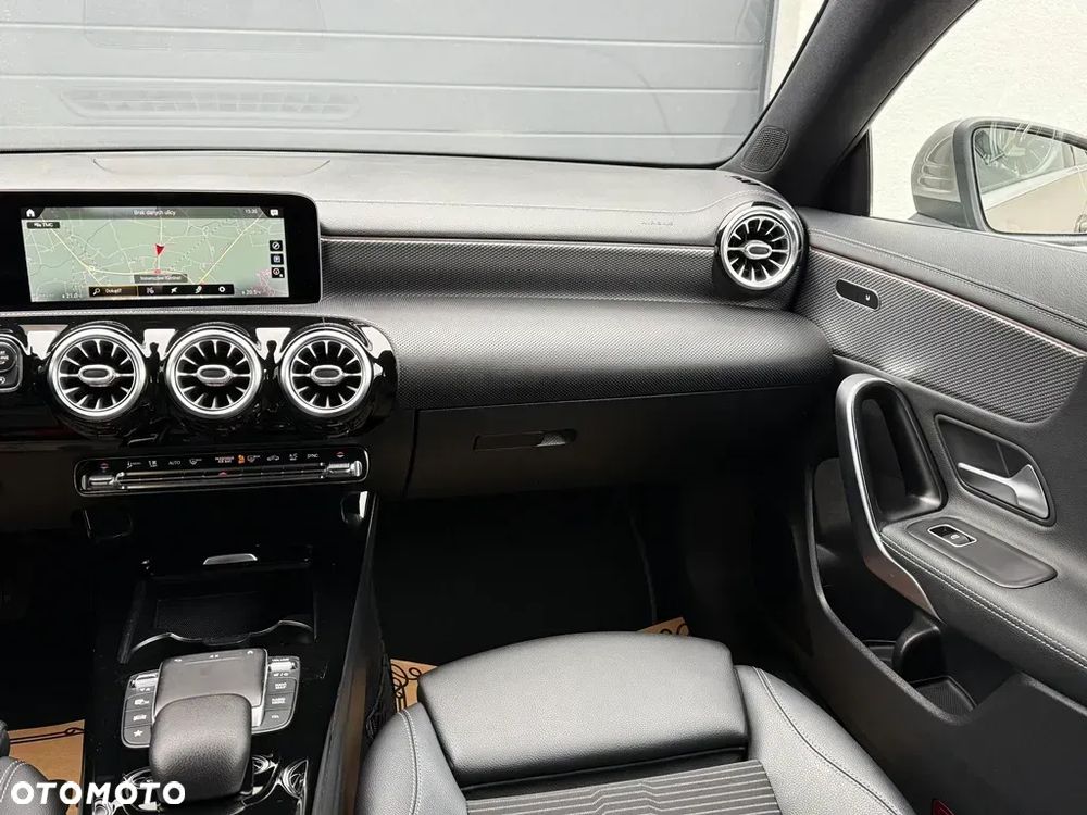 Mercedes-Benz CLA 200 d Shooting Brake 8G-DCT Progressive - 7