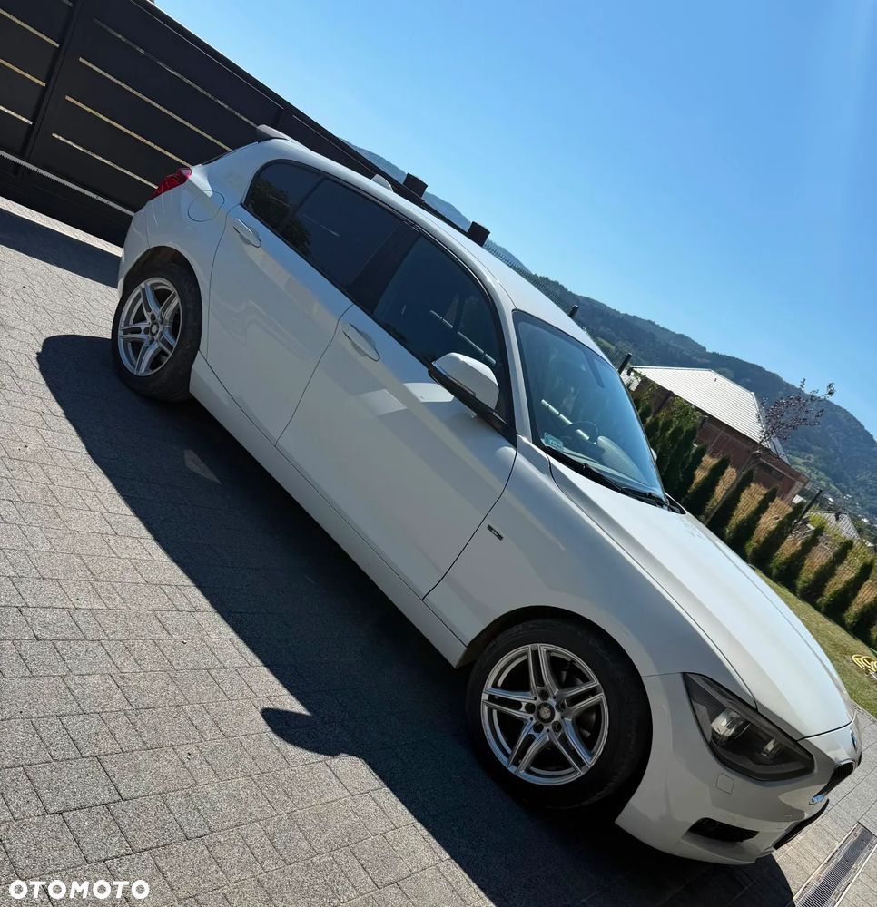 BMW Seria 1 116d Sport Line - 7