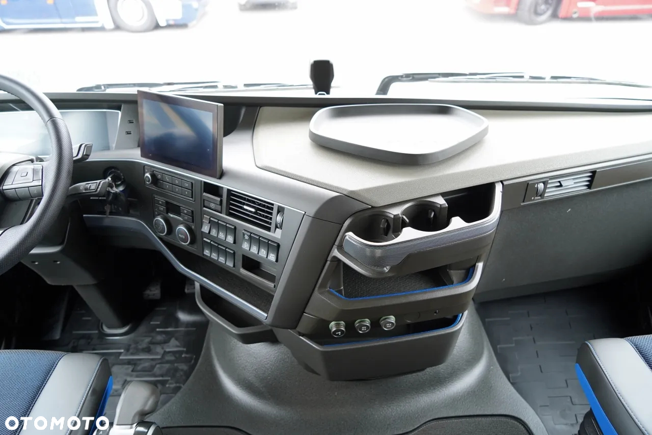 Volvo FH 540 /  KLIMA POSTOJOWA   / OPONY 100% / SPROWADZONY / 2022 ROK / PO KONTRAKCIE SERWISOWYM - 28