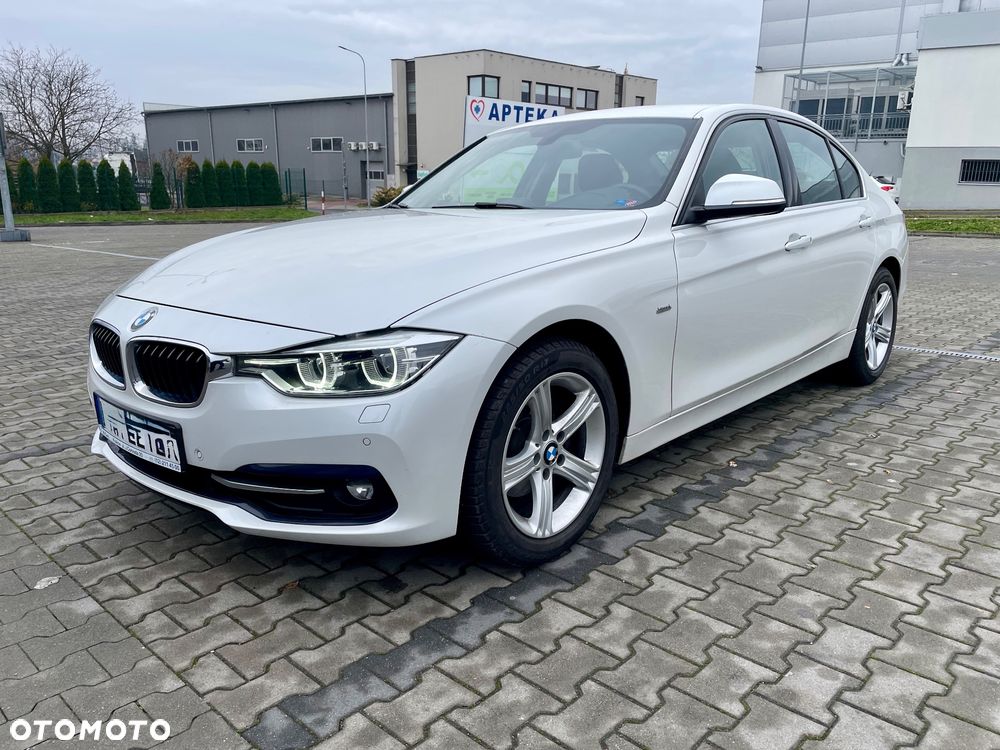 BMW Seria 3 318i Sport Line - 1